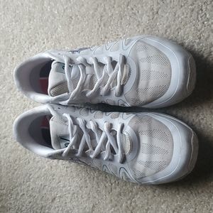 Varsity spirit cheer shoes